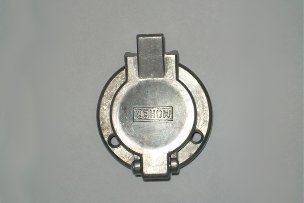 53 - BASE ENCHUFE 5 VIAS ALUMINIO - TIPO TRILER